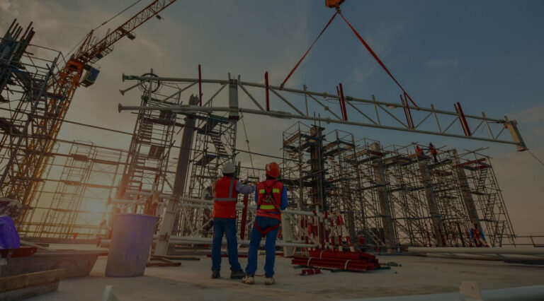 construction-worker-truss-installation-1