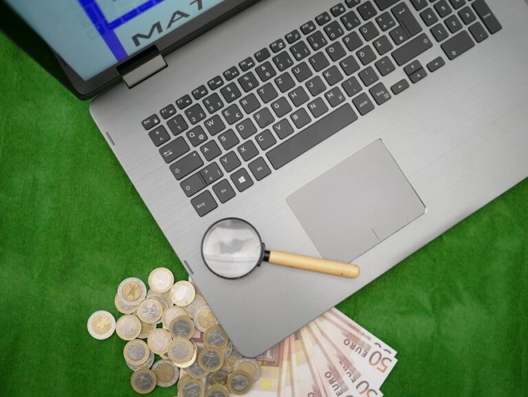 Photo "How to learn about how the capital market works to grow your savings"