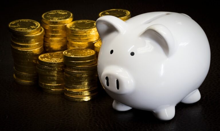 Photo "What you need to know about investments and how to choose the right financial instruments"